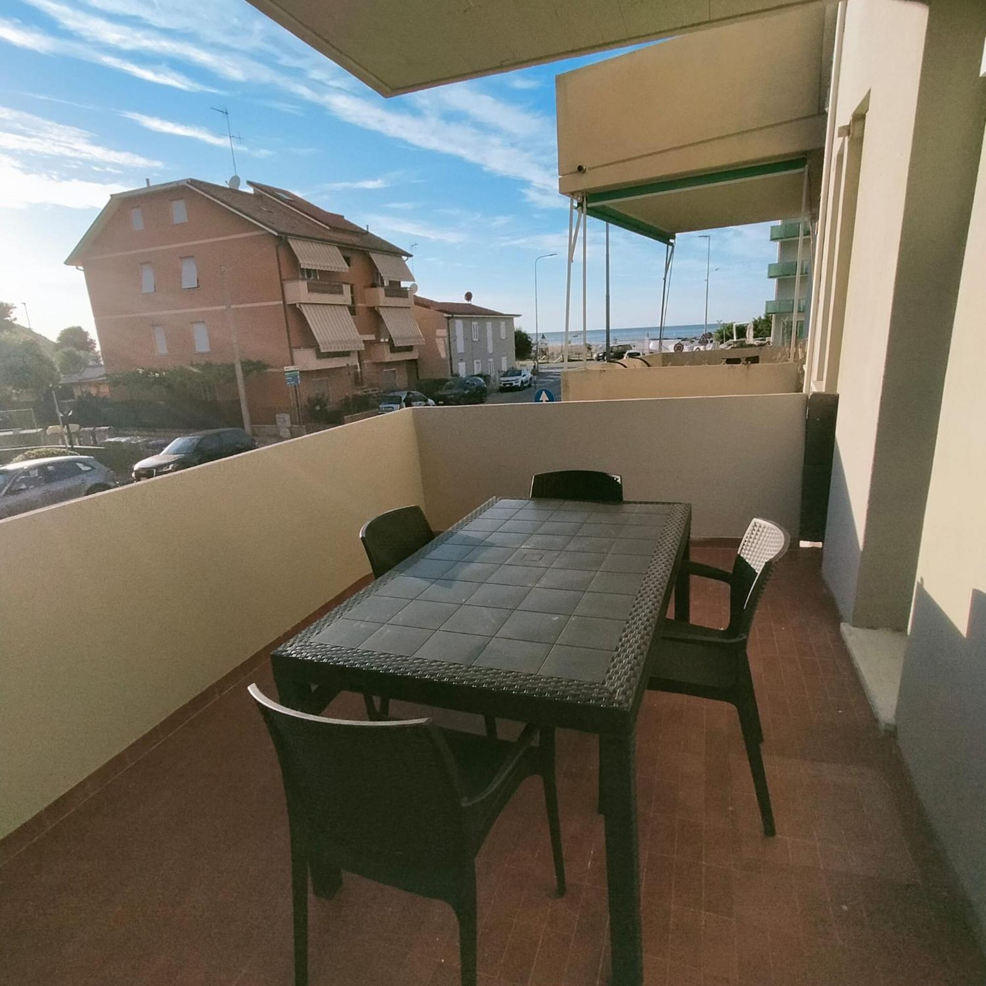 Appartamento Azzurro Pesaro Buitenkant foto